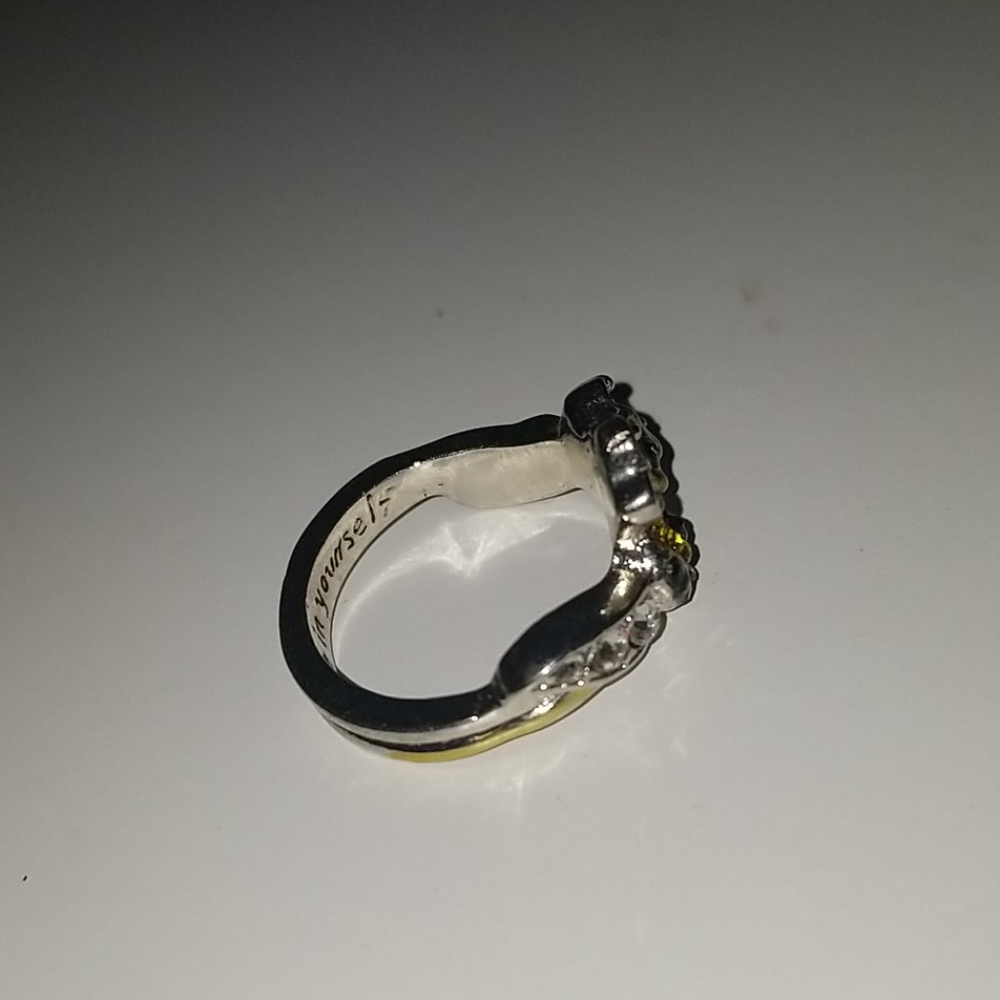 Bumblebee ring - Picture 3 of 3